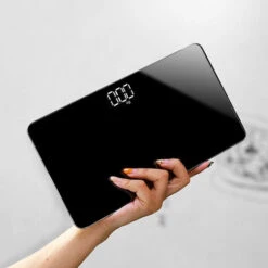 1 Pc Balance De Voyage Pour Poids Corporel, Petite Balance Portable Balance De Salle De Bain Numérique Mini Balance Electronique Pour Santé Personnelle (Rechargeable Par USB)