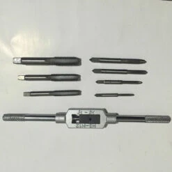 Tarauds Metriques A Visser Metriques Avec 1 Cle De Taraudage Ajustable 1 / 16-1 / 2 '', 8Pcs -Promos Outil Virtuose Magasin 80004226 5