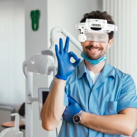 Loupe Frontale Grossissantes Et Eclairante - 3 Lumières LEDs - 6 Grossissements Dont 3 Combinaisons Possibles 4 Loupe Frontale Grossissantes Et Eclairante - 3 Lumières LEDs - 6 Grossissements Dont 3 Combinaisons Possibles – Image 2