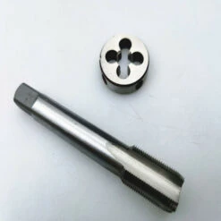 Jeu De Tarauds Et Filières M12 X 1. Taraud à Filetage Machine M12 X 1,0 Et Matrice Ronde à Droite